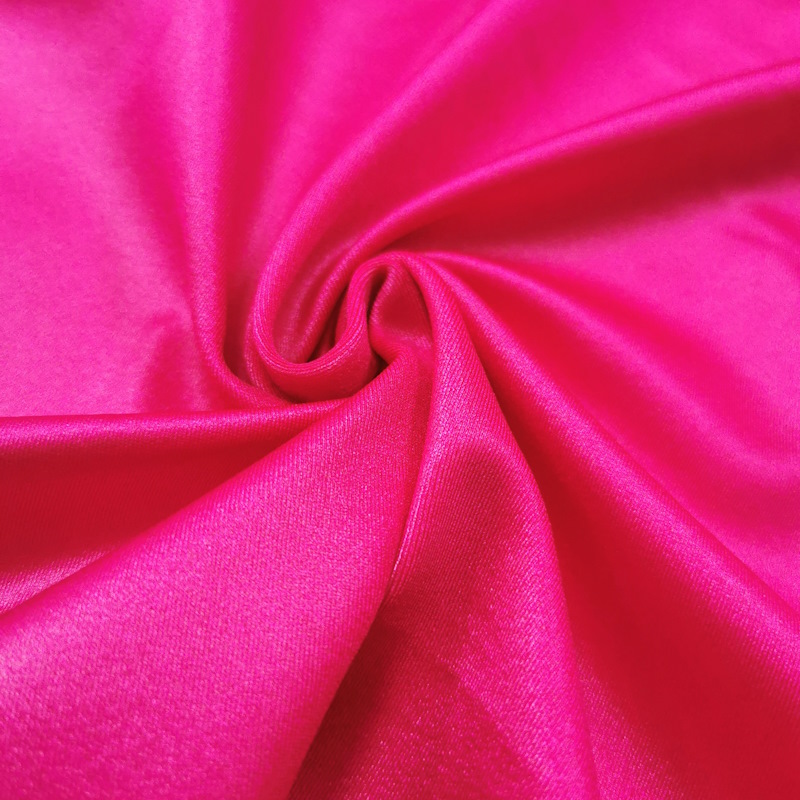 lycra laqué rose fushia avec un effet satiné très brillant