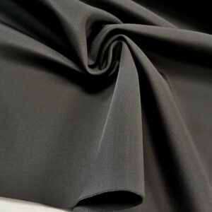 Tissu noir d'un coté et noir de l'autre, épais et souple
