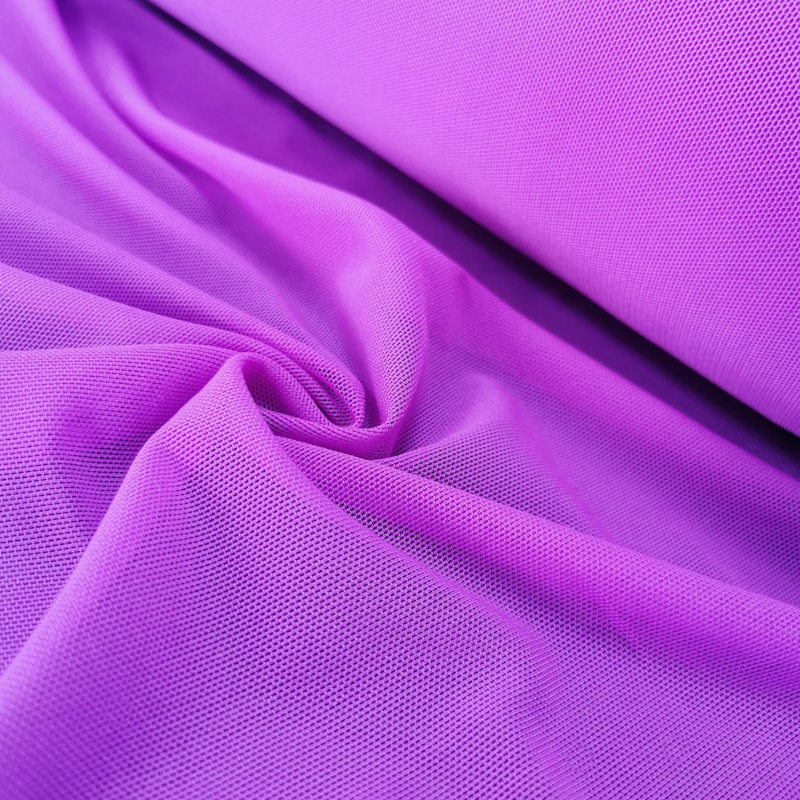 Tulle résille violet assez clair